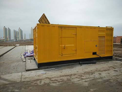 卓尼合同中关于乙方责任导致工期延误的赔偿标准应该如何制定？